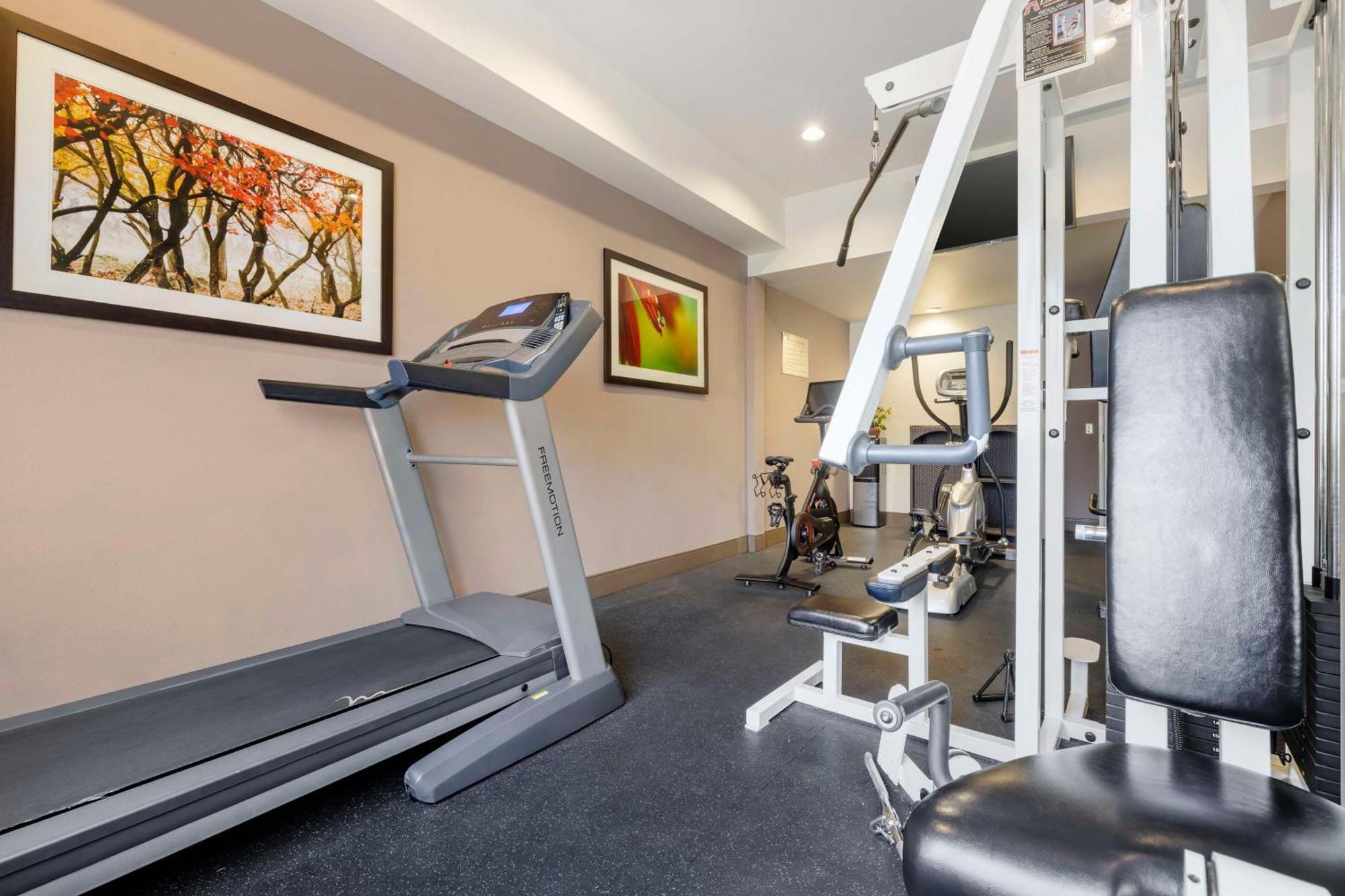 Best Western Plus Lake Elsinore Inn & Suites Exterior foto